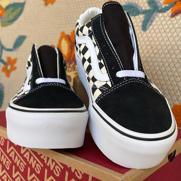Vans Men’s Old Skool Stacked
Checkerboard Black/Classic
VN0A7Q5MTYQ
Platforms - Picture 5 of 16